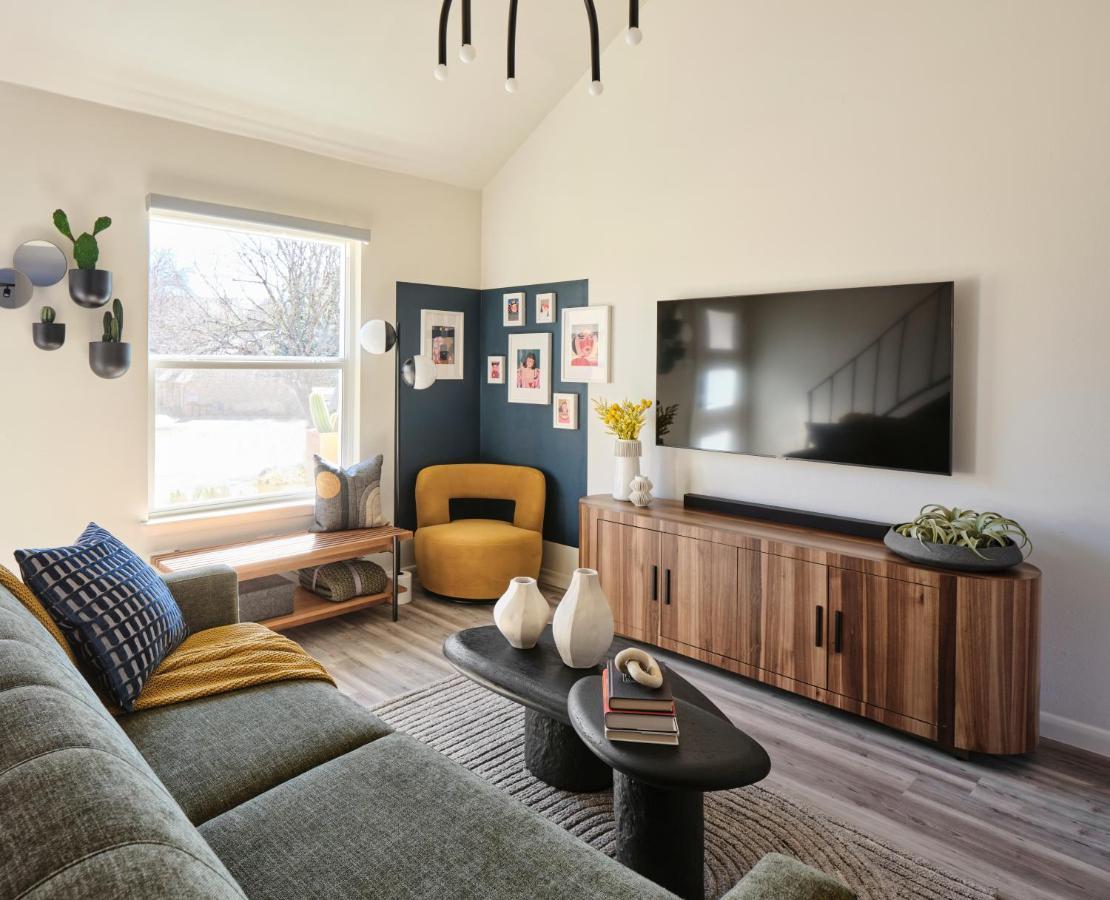 Midcentury Couples Designer Loft - Casa Tuya Austin Exterior foto