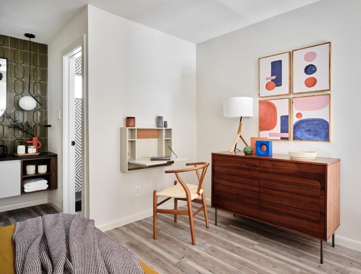 Midcentury Couples Designer Loft - Casa Tuya Austin Exterior foto